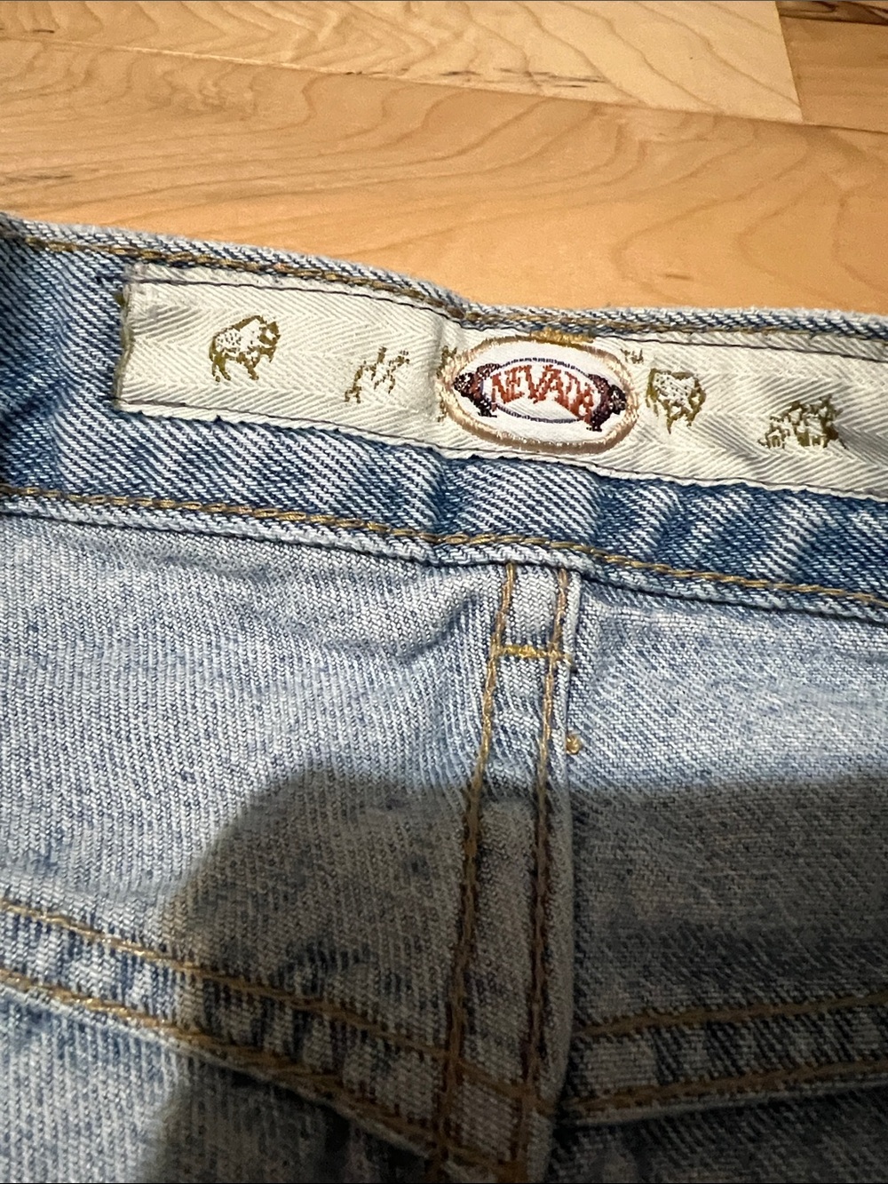 Vintage Light Blue Straight-Leg Jeans with Black Embroidered Detail - Picture 12 of 13